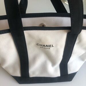 Auth Chanel Tote